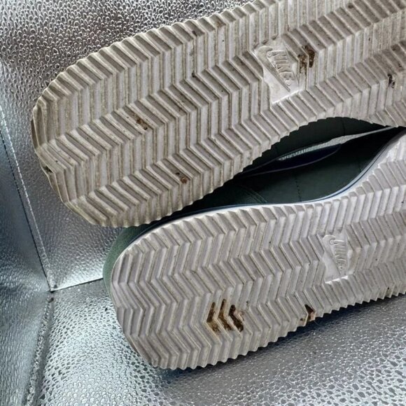 Size 10.5 Nike Air Cortez Mens Clay Green Athletic Sneakers 819720-300 RARE - Picture 10 of 10